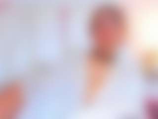 Live cam show with Giorgiina - Petite on Camsoda