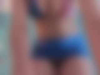 Live cam show with Giorgiina - Facial on Free Soda