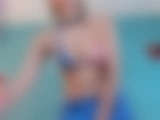 Live cam show with Giorgiina - Blonde Hair on xxxlivecams.org