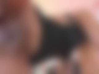 Live cam show with Giorgiina - Blonde Hair Petite on Camsoda