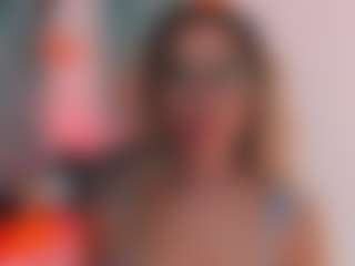 Live cam show with Giorgiina - Toys on slutload