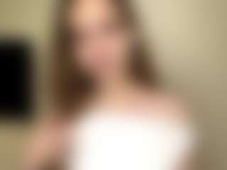 Live cam show with LaunaDraine - Amateur on Dolls Live