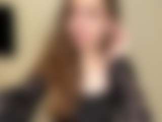 Live cam show with LaunaDraine - Genital Piercings on Camming Site