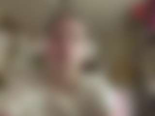 Live cam show with Annabelle - Brown Hair on CamwithHer