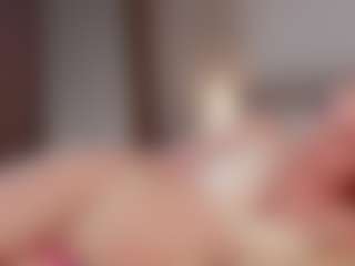 Live cam show with ari-kittyy - Green Eyes on Camsoda