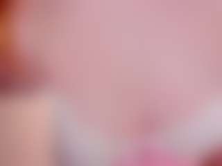 ari-kittyy's Live Sex Cam Show