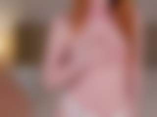 Live cam show with ari-kittyy - Small Ass on StripNow