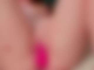 ari-kittyy's Live Sex Cam Show