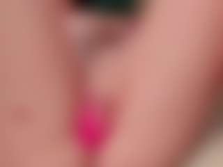 Live cam show with ari-kittyy - Oil on mypornchat.com