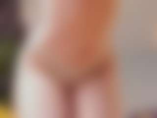 Live cam show with ari-kittyy - Thong on Milf Play