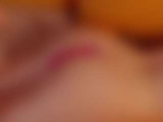 ari-kittyy's Live Sex Cam Show