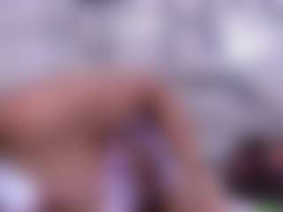 Live cam show with Aurora - Pantyoff on Camsoda