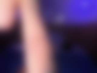 Bella01's Live Sex Cam Show