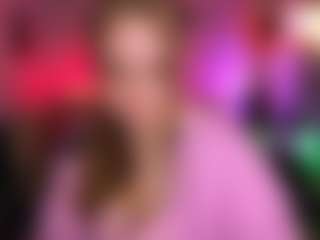 elyra-lir's Live Sex Cam Show