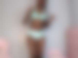 EmmaRoswel's Live Sex Cam Show