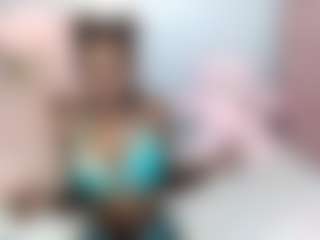 Live cam show with EmmaRoswel - Average on camwithhim.com