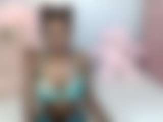 Live cam show with EmmaRoswel - Ebony on Dolls Live
