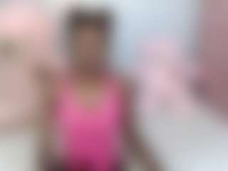 Live cam show with EmmaRoswel - Ebony on CamClone