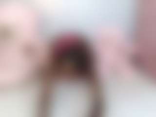 Live cam show with EmmaRoswel - Ebony on StripNow
