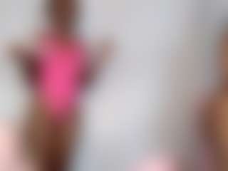 Live cam show with EmmaRoswel - Ebony on SpankPalCams