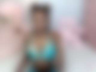 Live cam show with EmmaRoswel - Ebony on liverealitysex.com