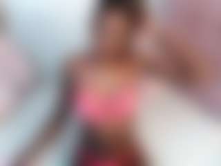 EmmaRoswel's Live Sex Cam Show