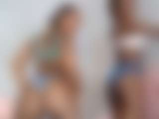 Live cam show with EmmaRoswel - Ebony on liverealitysex.com