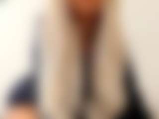 Live cam show with luckycandy - Fingers on Cam Slut
