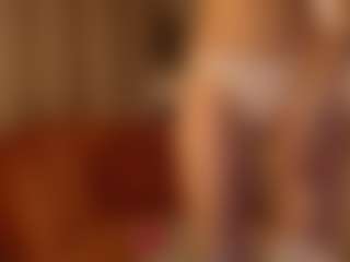 Live cam show with Nixxora - Oil on Hubzter Live