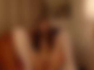 Live cam show with Nixxora - Spank on Chatstar