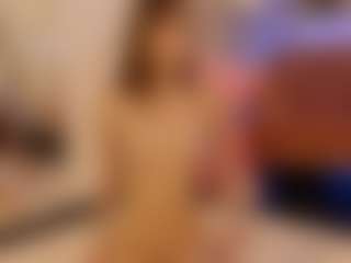 Live cam show with Nixxora - Athletic Public on madthumbs