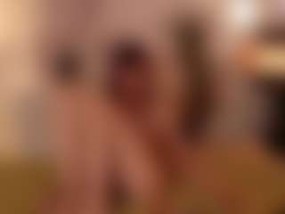 Live cam show with Nixxora - Brown Hair on madthumbs