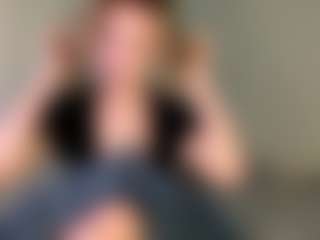 Oly's Live Sex Cam Show