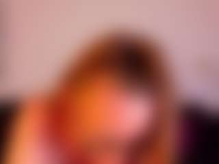 Live cam show with SiennaShinee - Granny MILF on Camiplay Live