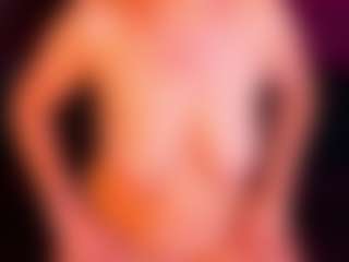 Live cam show with SiennaShinee - Granny on Camiplay Live