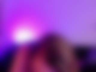 Live cam show with SiennaShinee - Granny on eurowanks.com