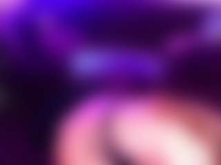 Live cam show with SiennaShinee - Mature on PervPlay.com