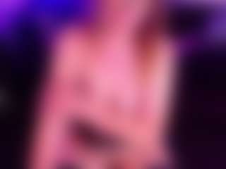 Live cam show with SiennaShinee - Granny on makecum.org