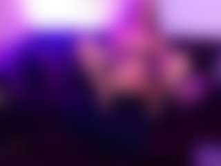 Live cam show with SiennaShinee - Mature on justonemore.cc