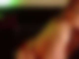 Live cam show with SiennaShinee - Granny Squirt on Camsoda