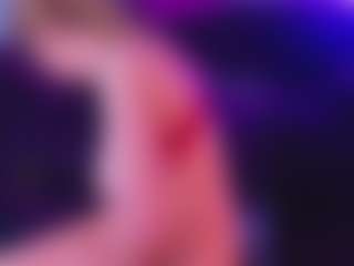 Live cam show with SiennaShinee - Granny Squirt on instabang
