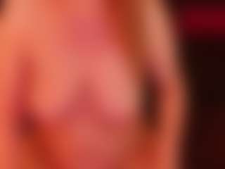 Live cam show with SiennaShinee - Blonde Hair on Fling VIP Chat