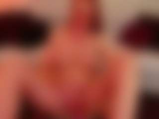 Live cam show with SiennaShinee - Granny on Pornisteam.com