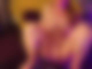 Live cam show with SiennaShinee - Granny Big Tits on CamClone