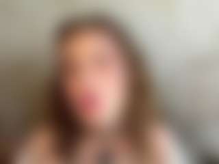 Live cam show with SixtaFee - Teen (18+) on Mixed Magazine Live