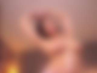 TraciKuhnel's Live Sex Cam Show