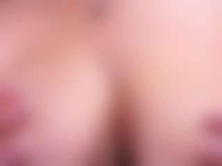 Live cam show with TraciKuhnel - Anal on Camsoda