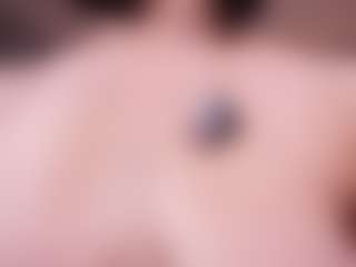 TraciKuhnel's Live Sex Cam Show