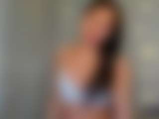 Live cam show with Velora - Body Massage on Hubzter Live