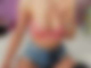 AvaaAddams's Live Sex Cam Show